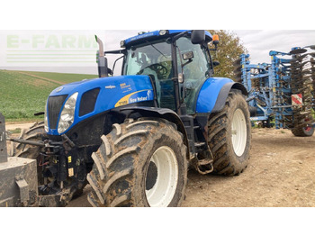 Tracteur agricole NEW HOLLAND T7050