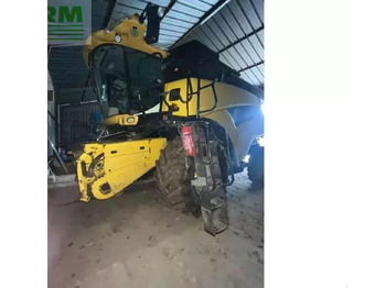 Moissonneuse-batteuse NEW HOLLAND CR980