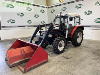 Tracteur agricole STEYR 900 series