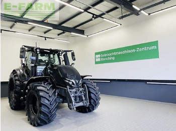 Tracteur agricole VALTRA