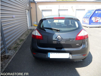 Voiture LOT 7 SLT - RENAULT MEGANE: photos 3 Voiture LOT 7 SLT - RENAULT MEGANE: photos 3