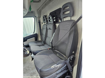 Fourgon utilitaire PEUGEOT BOXER - 2013 - 65748KM - CX252KC: photos 5