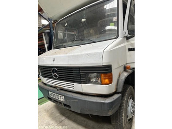Camion MERCEDES-BENZ