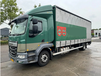 Camion à rideaux coulissants DAF LF 260
