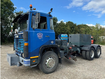 Châssis cabine SCANIA 141