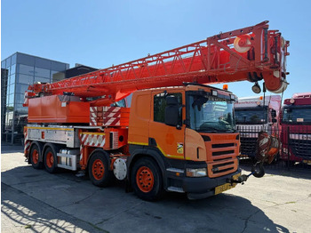Camion grue SCANIA P 380
