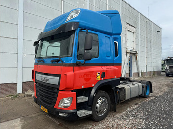 Tracteur routier DAF CF 400