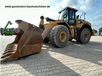 Chargeuse sur pneus CATERPILLAR 966M