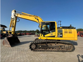 Pelle sur chenille KOMATSU PC210LC-11