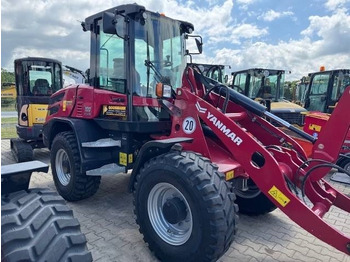 Chargeuse sur pneus YANMAR