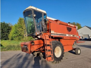 Moissonneuse-batteuse LAVERDA