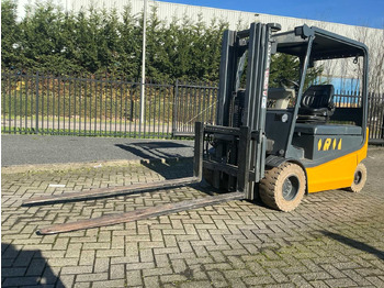 Chariot élévateur STILL R60