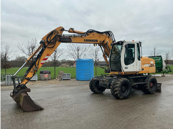 Pelle sur pneus LIEBHERR A 314