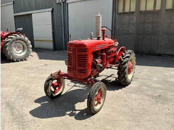 Tracteur agricole