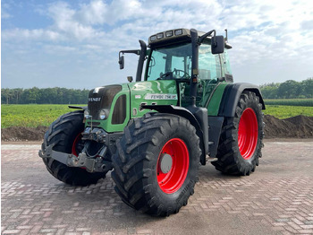Tracteur agricole FENDT 714 Vario