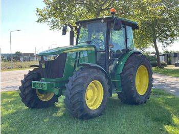 Tracteur agricole JOHN DEERE 5100M