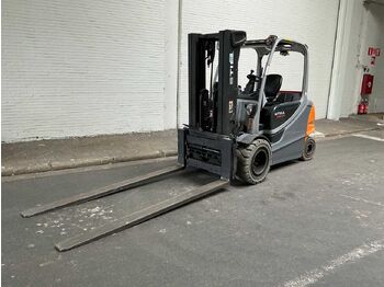 Chariot élévateur STILL RX60