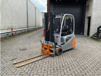 Chariot élévateur STILL RX20