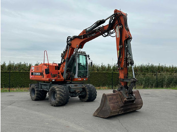 Pelle sur pneus TEREX