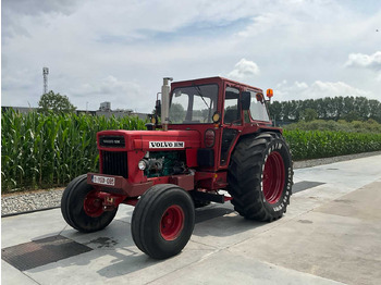Tracteur agricole VOLVO