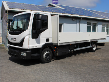 Utilitaire plateau IVECO