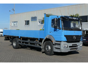 Camion plateau Mercedes-Benz 1824 L Axor 4x2, 3. Sitz, AHK, Gerüstbau, Klima Mercedes-Benz 1824 L Axor 4x2, 3. Sitz, AHK, Gerüstbau, Klima: photos 3