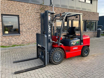 Chariot élévateur diesel neuf Isuzu JAC CPCD30 3 ton Triplex Freelift Sideshift Diesel Heftruck New !: photos 2