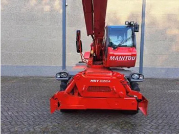 Crédit-bail de Manitou MRT 2150+ Privilege All-Terrain Rotating Telehandler (2015) Manitou MRT 2150+ Privilege All-Terrain Rotating Telehandler (2015): photos 2