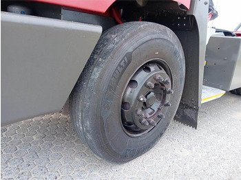 Tracteur portuaire Terberg YT220: photos 4