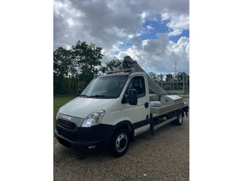 Véhicule utilitaire IVECO