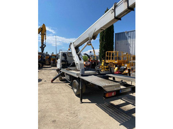 Véhicule utilitaire Nissan Cabstar Lifting basket 22 m: photos 2 Véhicule utilitaire Nissan Cabstar Lifting basket 22 m: photos 2