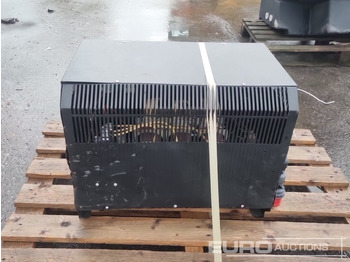 Matériel de chantier Charger to suit Electric Forklift: photos 4 Matériel de chantier Charger to suit Electric Forklift: photos 4