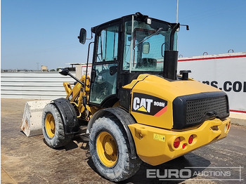 Chargeuse sur pneus 2010 CAT 908H: photos 3