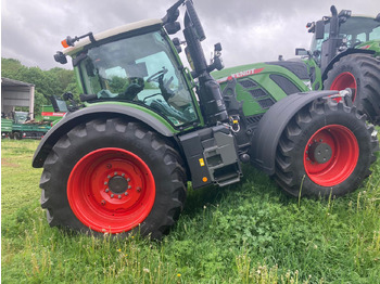 Tracteur agricole FENDT 724 Vario