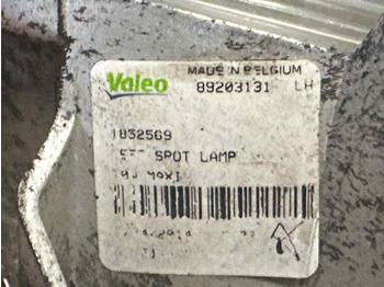 Lumière/ Éclairage pour Camion SCANIA FOG LAMP 1852569: photos 3 Lumière/ Éclairage pour Camion SCANIA FOG LAMP 1852569: photos 3