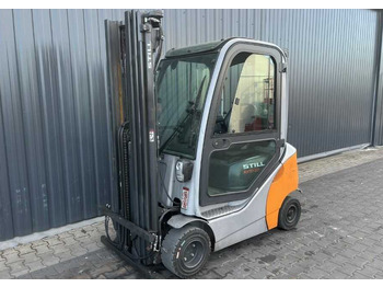 Chariot élévateur à gaz STILL RX70