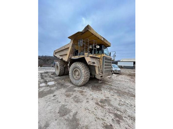 Tombereau KOMATSU HD605