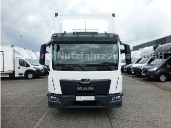 Photo d'intérieur 1: Camion fourgon neuf MAN TGL 12.220 4x2 BL CH Premium Koffer LBW MAN TGL 12.220 4x2 BL CH Premium Koffer LBW Photo d'intérieur 1: Camion fourgon neuf MAN TGL 12.220 4x2 BL CH Premium Koffer LBW MAN TGL 12.220 4x2 BL CH Premium Koffer LBW