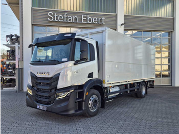 Camion pour le transport de boissons IVECO S-WAY