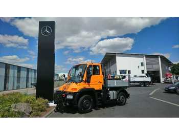 Camion plateau, Véhicule de voirie/ Spécial Mercedes-Benz UNIMOG U300 4x4: photos 1