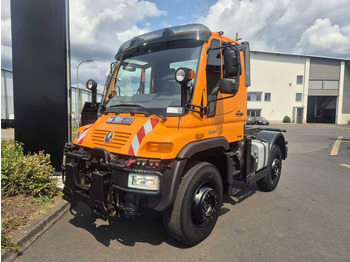 Crédit-bail de Unimog U 400 4x4 Fahrgestell Vario Pilot Zapfwelle LOF  Unimog U 400 4x4 Fahrgestell Vario Pilot Zapfwelle LOF: photos 2