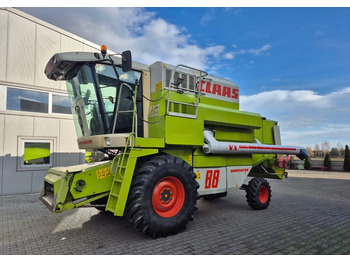 Moissonneuse-batteuse CLAAS Dominator