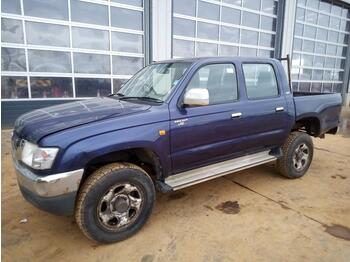 Pick-up 2002 Toyota Hilux: photos 1