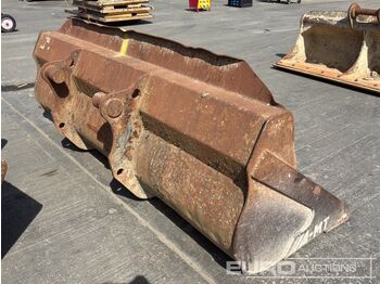 Godet 92" Loading Bucket to suit Manitou Telehandler: photos 4