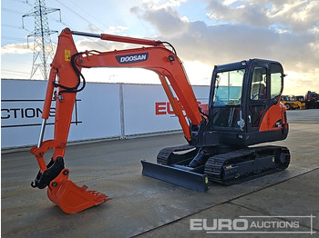 Mini pelle DOOSAN DX60
