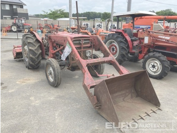 Tracteur agricole Massey Ferguson 135: photos 3