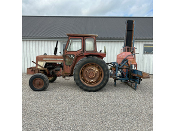 Tracteur agricole INTERNATIONAL