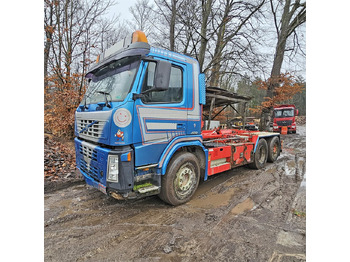 Camion ampliroll Volvo 420: photos 2