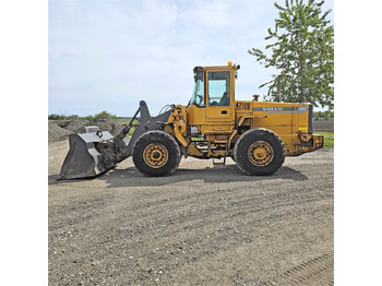 Chargeuse sur pneus Volvo L90C: photos 2