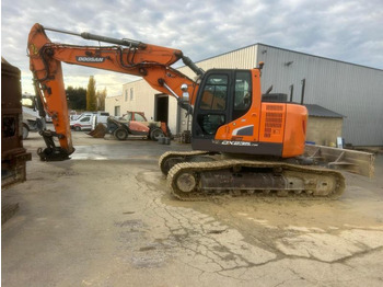 Pelle sur chenille DOOSAN DX235LCR-5